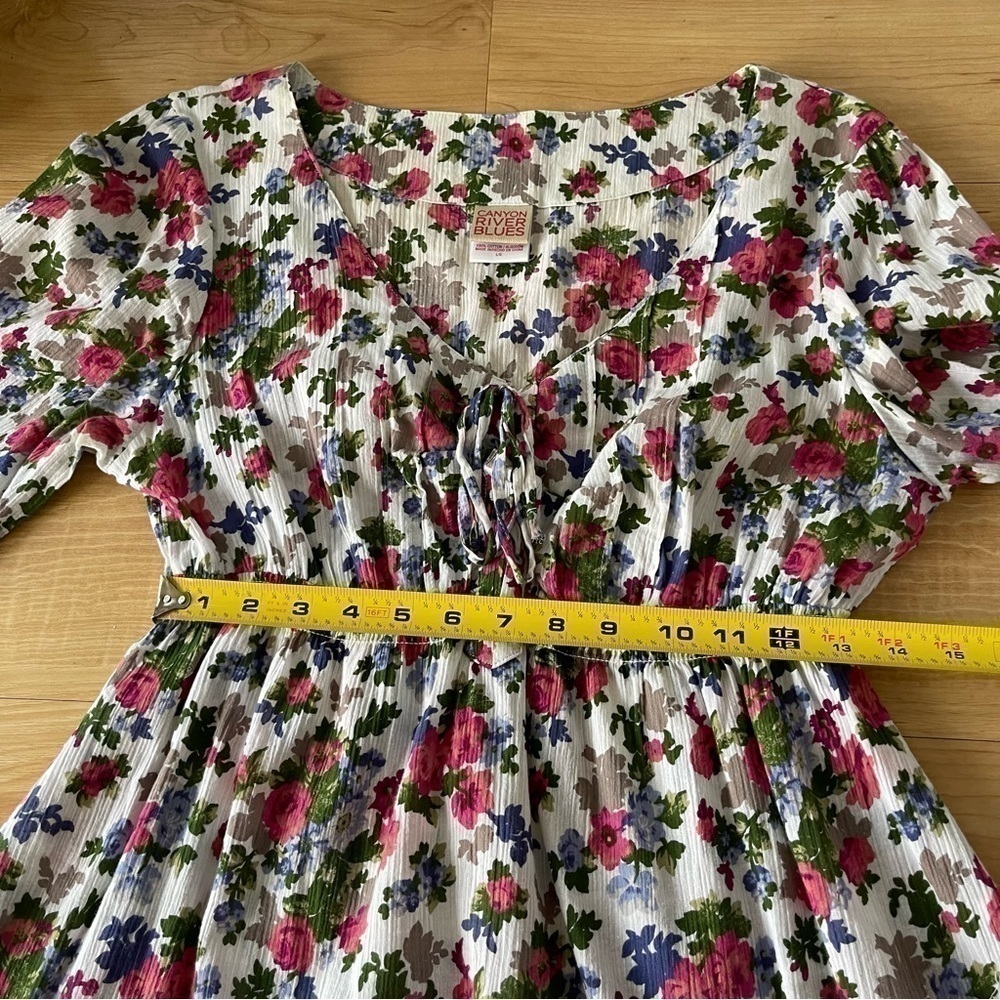Canyon river floral long sleeve cinch waist blouse v-Neck top - Picture 9 of 10